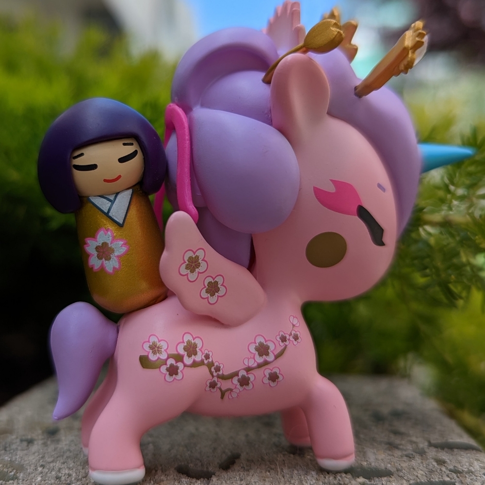 Tokidoki Cherry Blossom Unicono Series 2 Chaser - Momoko